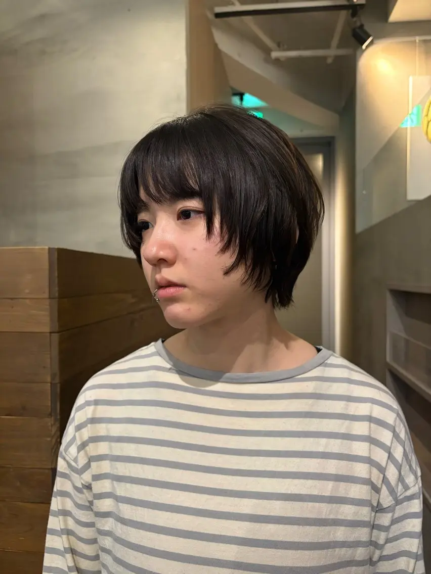 ショート カラー パーマ ショートヘア ウルフカット 抜け感レイヤーカット 🐄Hanakaのヘアスタイル