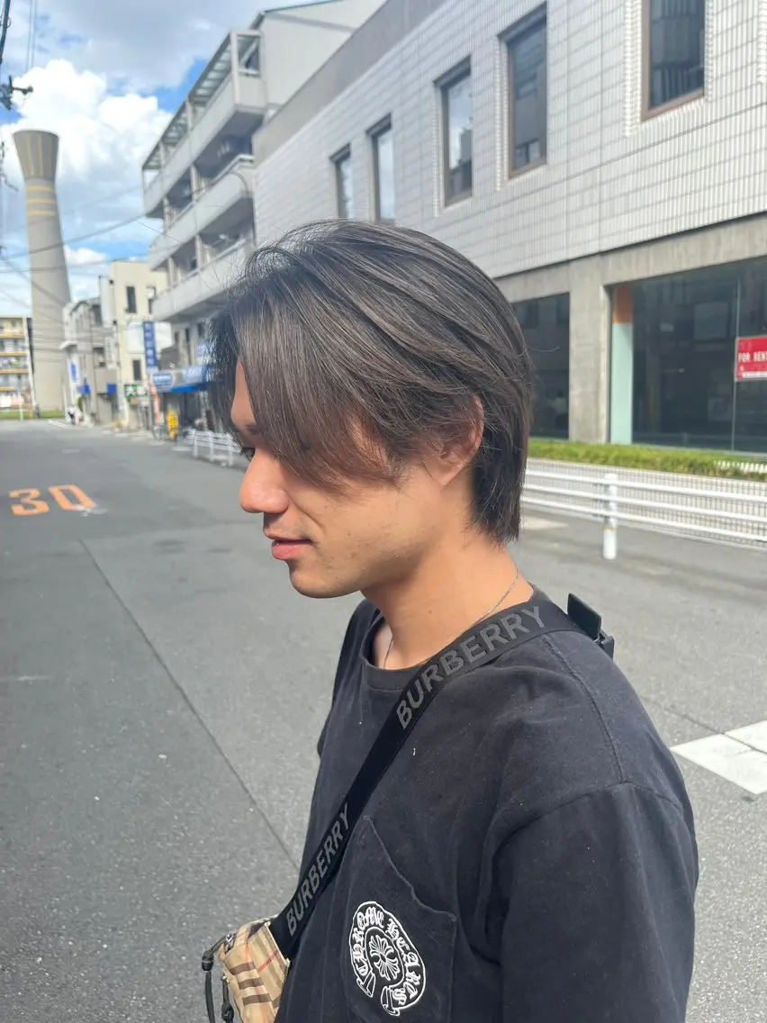 ショート カラー ヘアカラー ケアブリーチ 若杉圭大のヘアスタイル