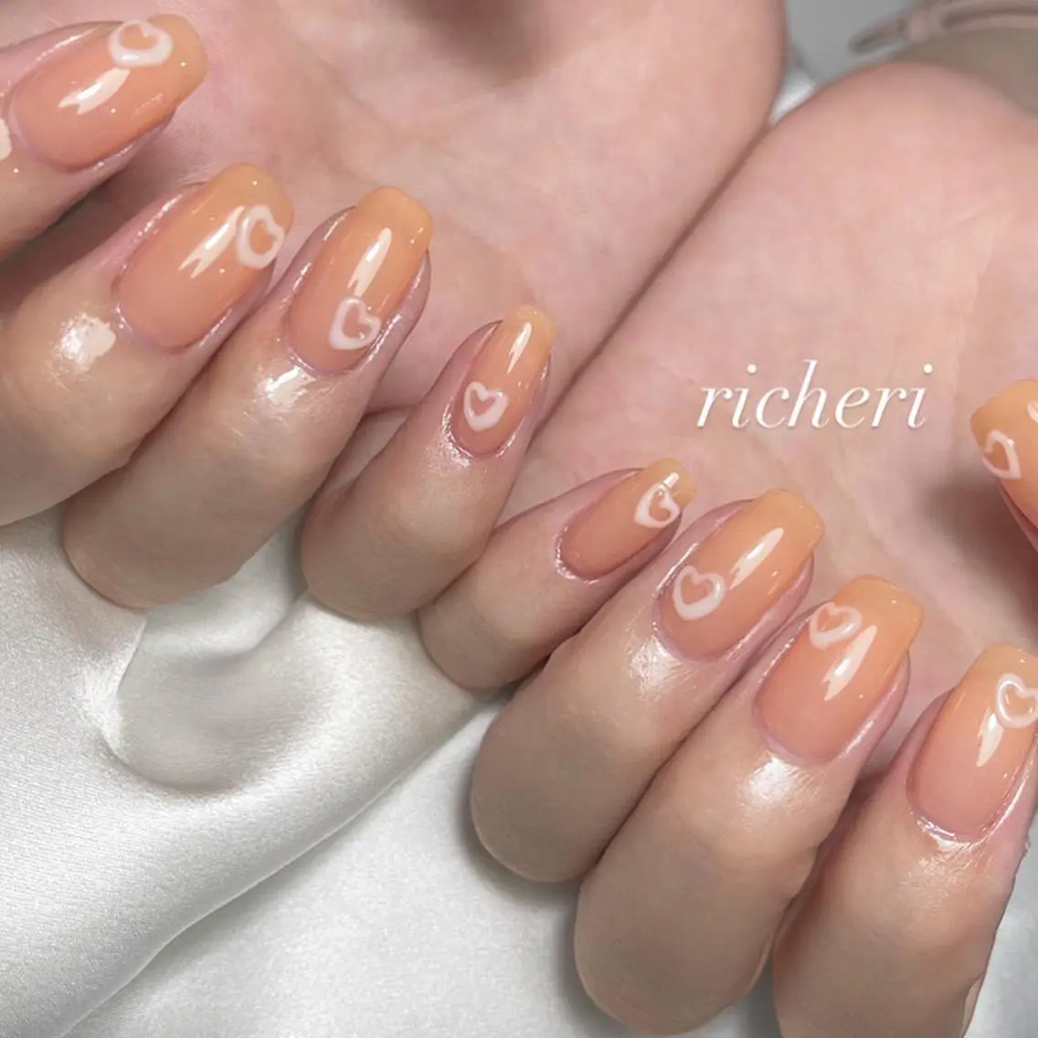 ミディアム ネイル ハンドネイル richeri beautyのエステ・リラクイメージ