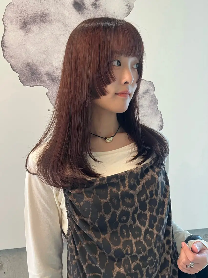 セミロング カラー ブラウンカラー 透明感カラー レッドカラー レッドブラウン 韓国風ヘア カット ヘアカラー トリートメント AMI🎀韓国ヘア 透明感カラーのヘアスタイル