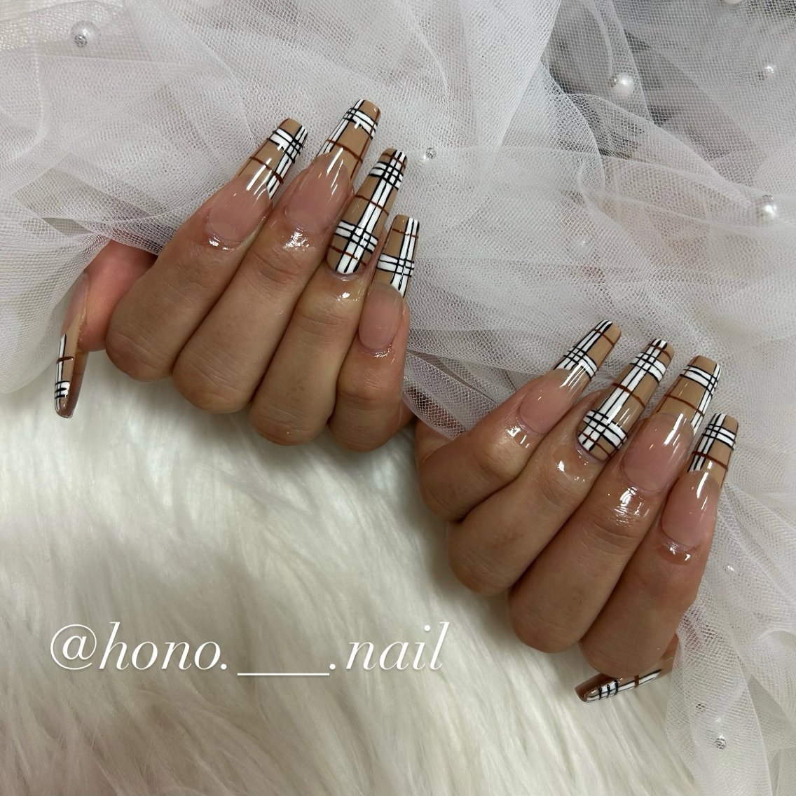 ネイル ハンドネイル NailSalo AriuMのネイルデザイン