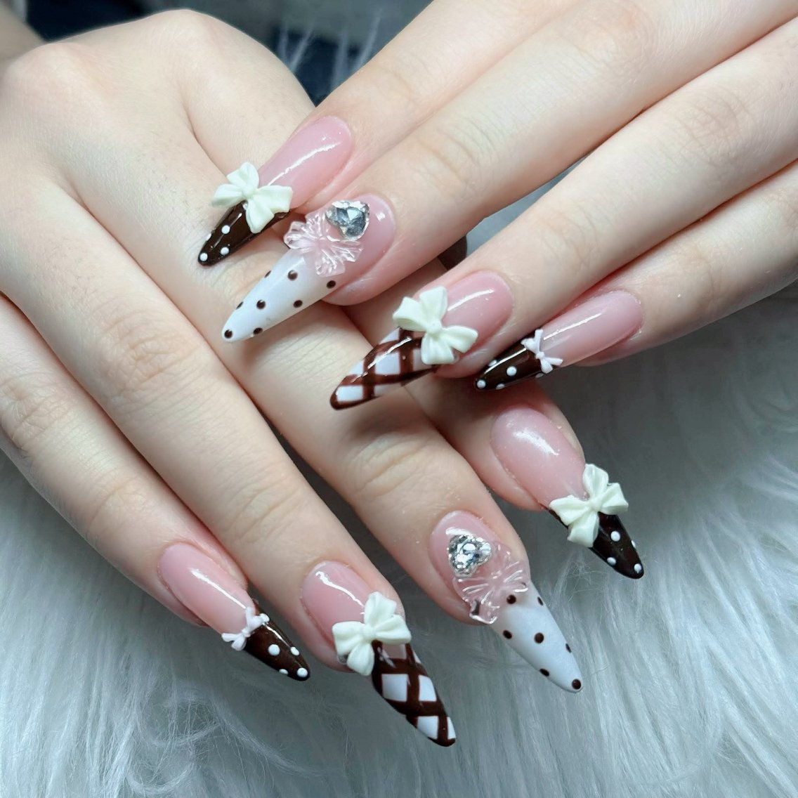 ネイル フットネイル フレンチネイル グラデーション 韓国ネイル ロングネイル ハンドネイル HOT Nail Salonのネイルデザイン
