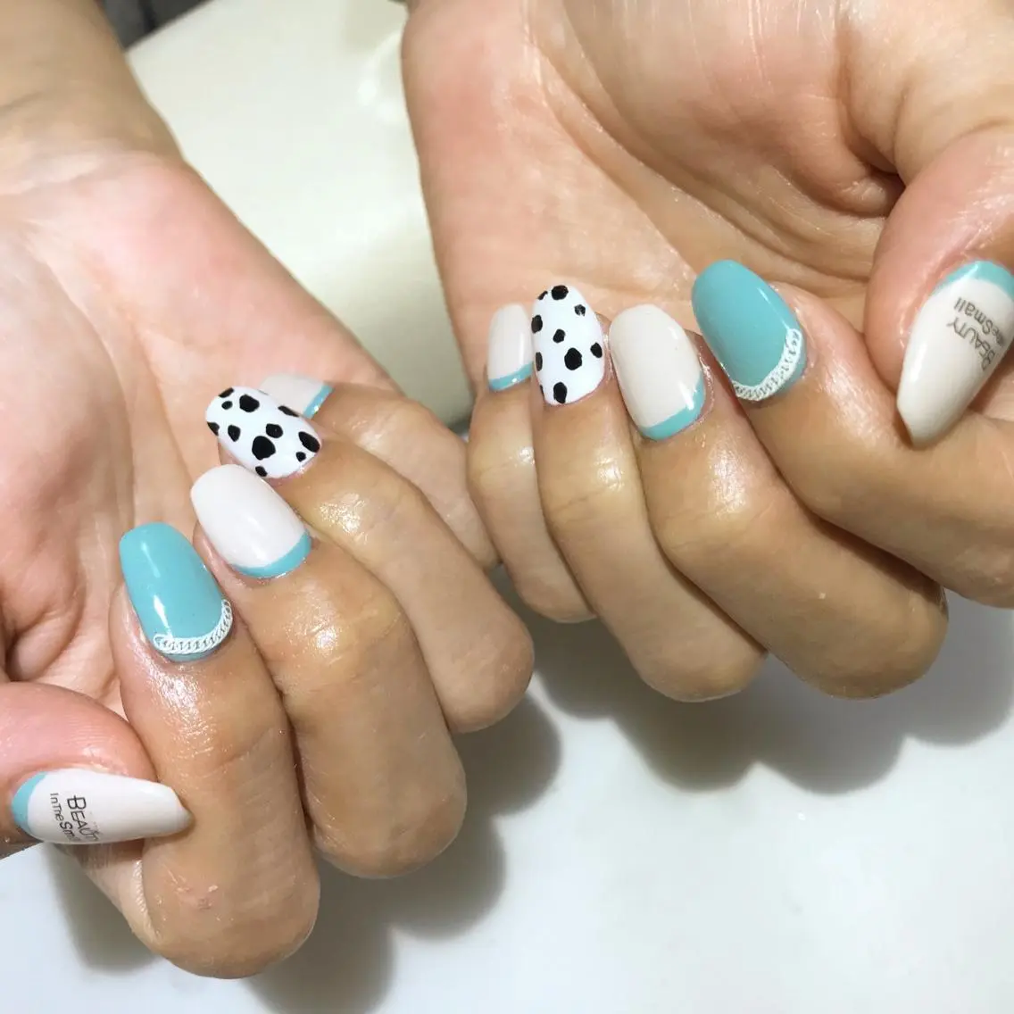 ネイル フットネイル シンプルネイル 春ネイル 夏ネイル ホワイト nail fufla ♡yamane♡のネイルデザイン