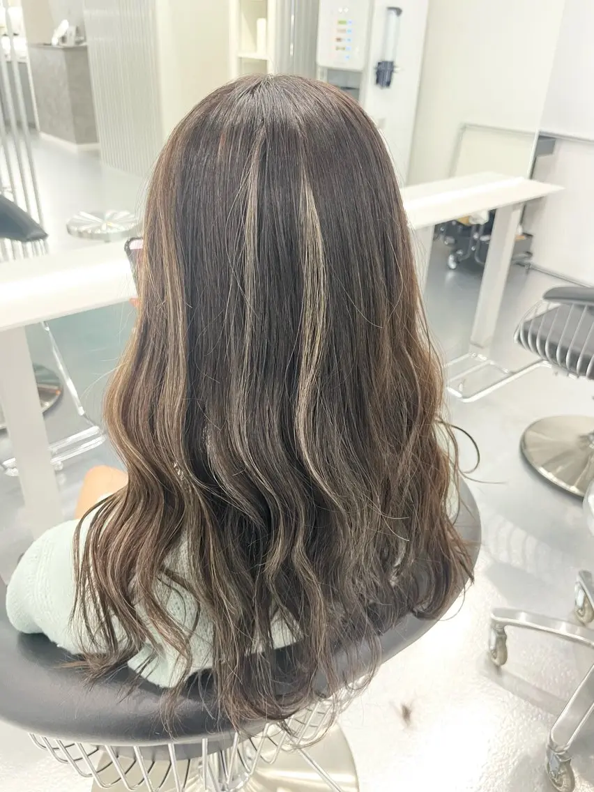 ロング MoA cilue 福島さつき 👧🏻のヘアスタイル