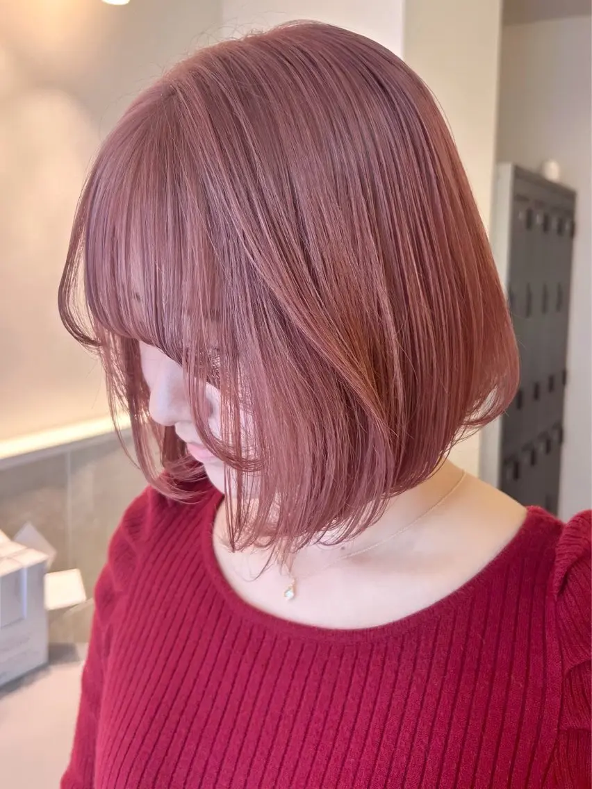 ショート カラー ヘアカラー トリートメント Ayame / ハイトーンカラーのヘアスタイル
