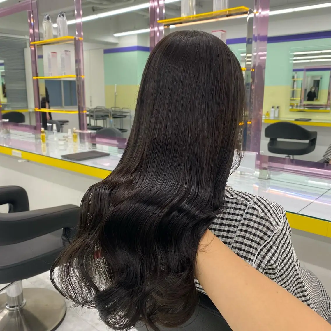 セミロング カラー ヘアアレンジ ヘアカラー トリートメント mai🍑暖色カラー /レイヤー💖のヘアスタイル