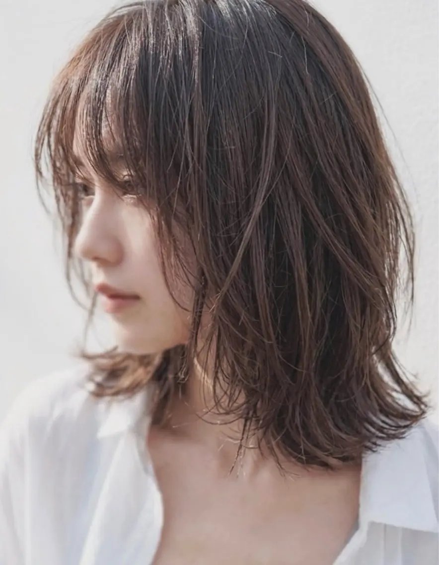 ミディアム 東 悠磨のヘアスタイル