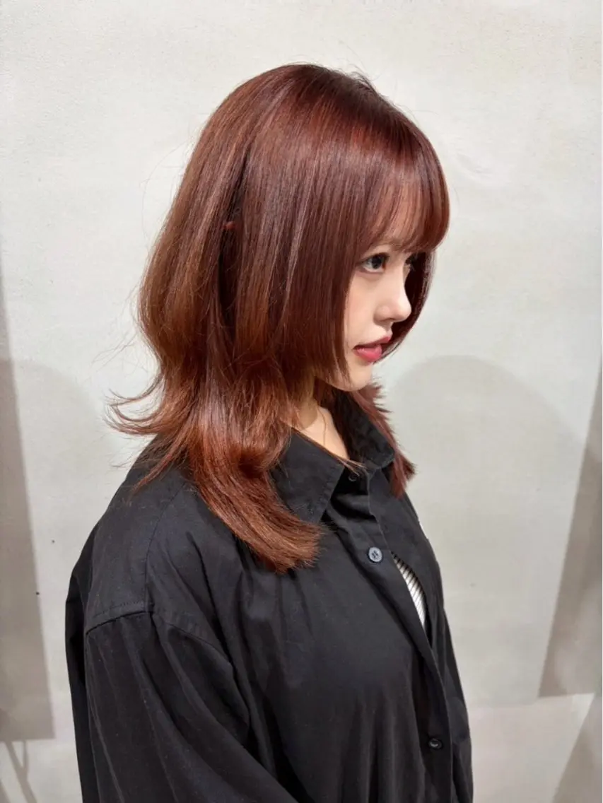 セミロング カラー ブラウンカラー デザインカラー オレンジ オレンジブラウン ボブ 柏 デザインカラー/ レイヤー🐣シオリのヘアスタイル