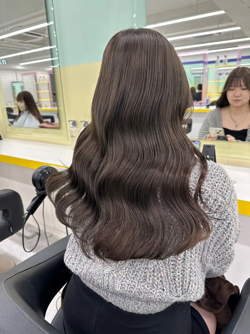 カラー ヘアカラー トリートメント ブリーチ縮毛矯正加藤 赤み無し透明感ヘアのヘアスタイル