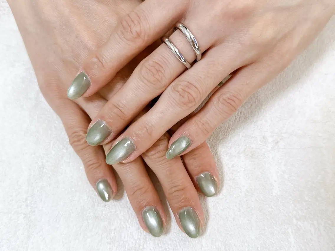 ネイル オーロラネイル フットネイル フレンチネイル ジェルネイル グリーン ハンドネイル mogunail &blowのネイルデザイン