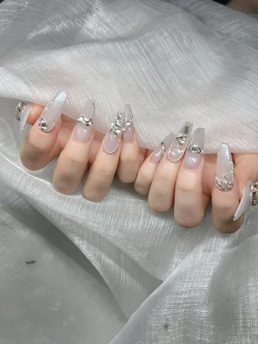 ネイル ハンドネイル Lee Nailsのネイルデザイン