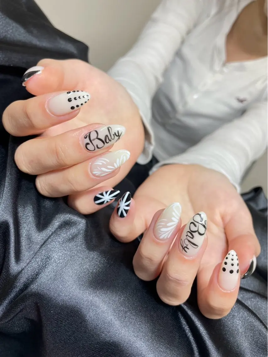 ネイル チークネイル 桜ネイル 長さ出し フットネイル ジェルネイル ハンドネイル XIINH NAIL SALONのネイルデザイン