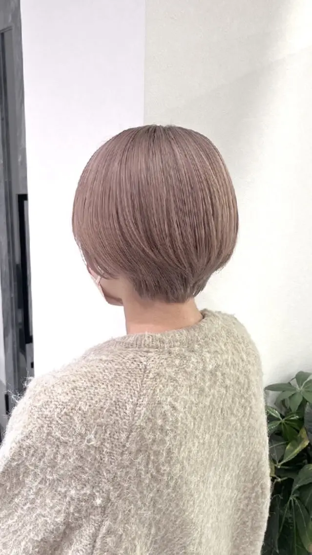 ショート ハイライト 髪質改善 韓国風ヘア レイヤーカット piLLon 心斎橋のヘアスタイル