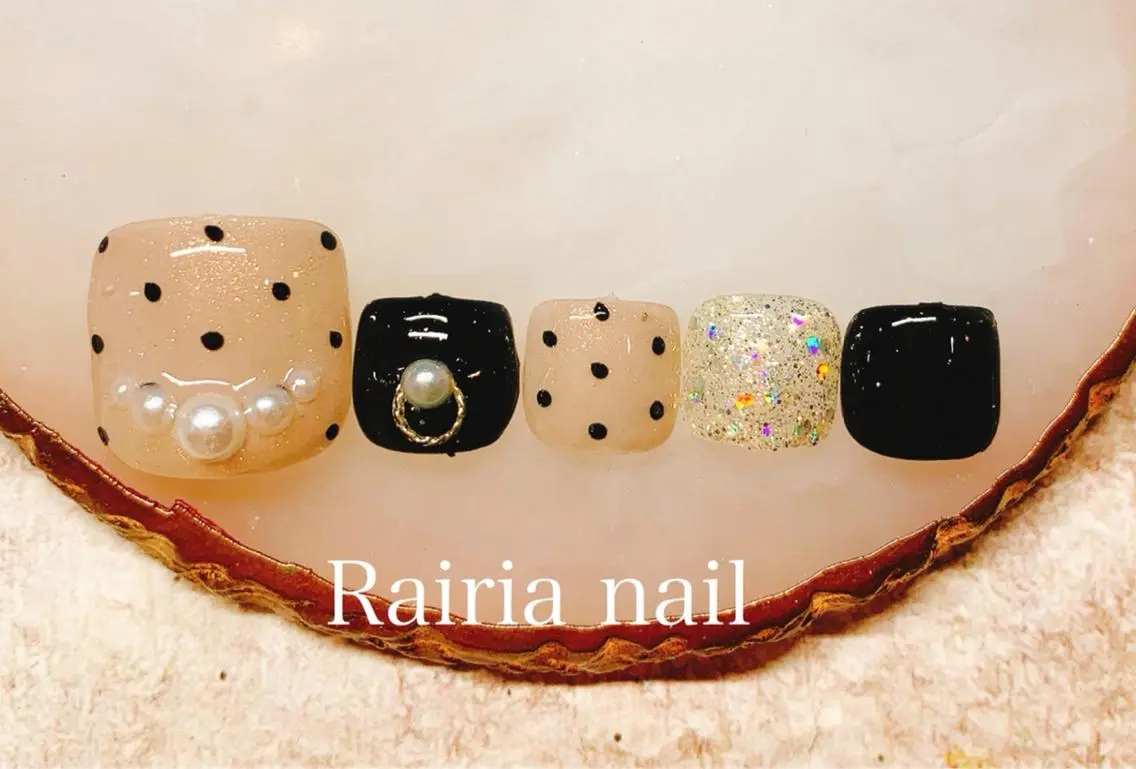 ネイル アートネイル カジュアル フットネイル ジェルネイル キラキラネイル Rairia nail本八幡店のネイルデザイン