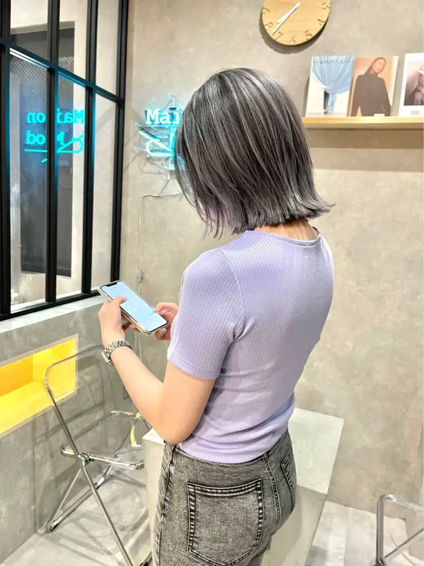ミディアム カラー アッシュ ミストバング ベージュカラー ブリーチ デザインカラー カット 長谷川 湧のヘアスタイル