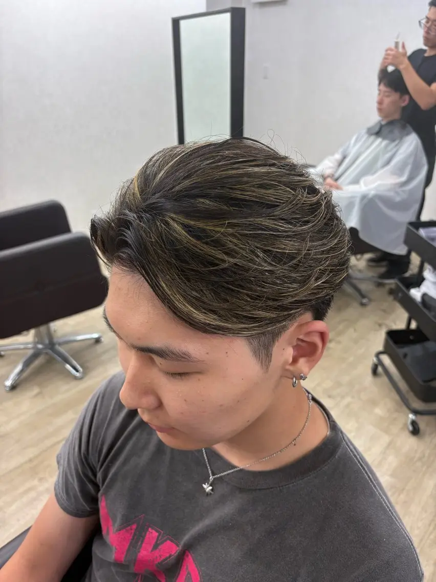 カラー メンズ カット ヘアカラー 内山 綺琉のヘアスタイル