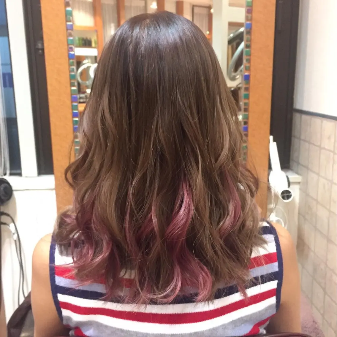 セミロング カラー インナーカラー レッドカラー ルビー リピート指名no.1 /ruiのヘアスタイル