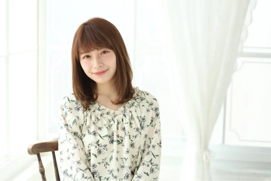 セミロング カラー パーマ ヘアアレンジ イルミナカラー 小顔カット カット トリートメント 戸津川 隆人のヘアスタイル