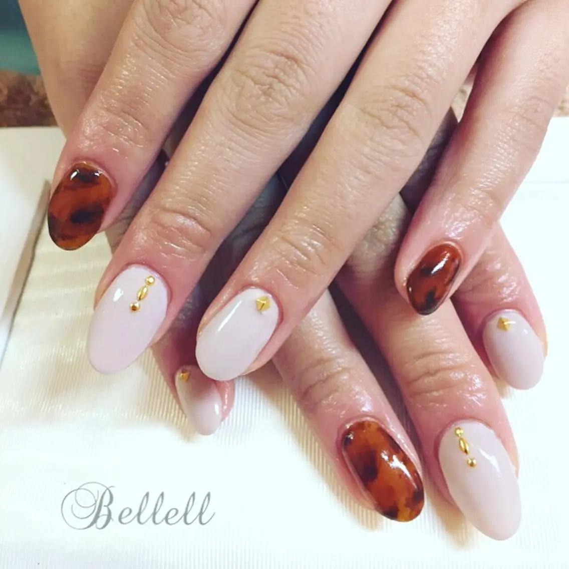 ネイル べっ甲ネイル 青木 綾子のネイルデザイン