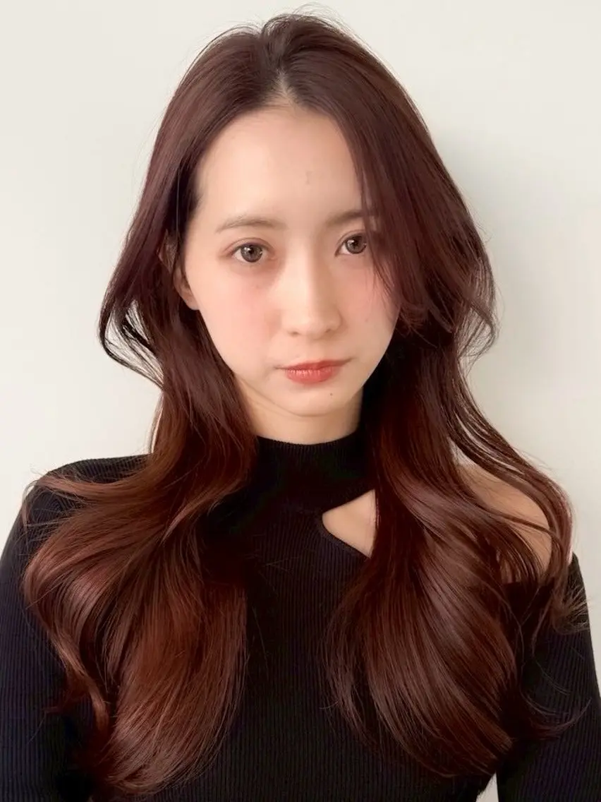 ロング カラー ヘアアレンジ ブリーチ ダブルカラー イヤリングカラー イルミナカラー ブリーチなしカラー 立川レイヤー 透明感カラーaoiのヘアスタイル