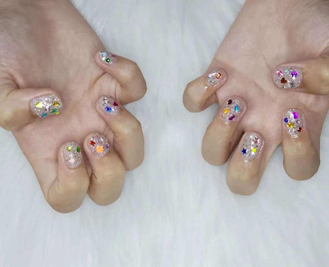 ネイル キラキラネイル ハンドネイル Lily Eye&Nailのネイルデザイン