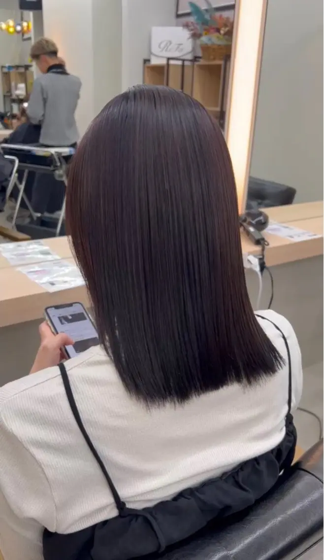 セミロング カラー GRAN LUSSO 【MIHARU】のヘアスタイル