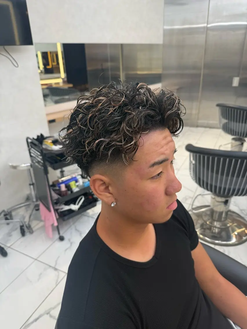 メンズ 本田 有里のヘアスタイル