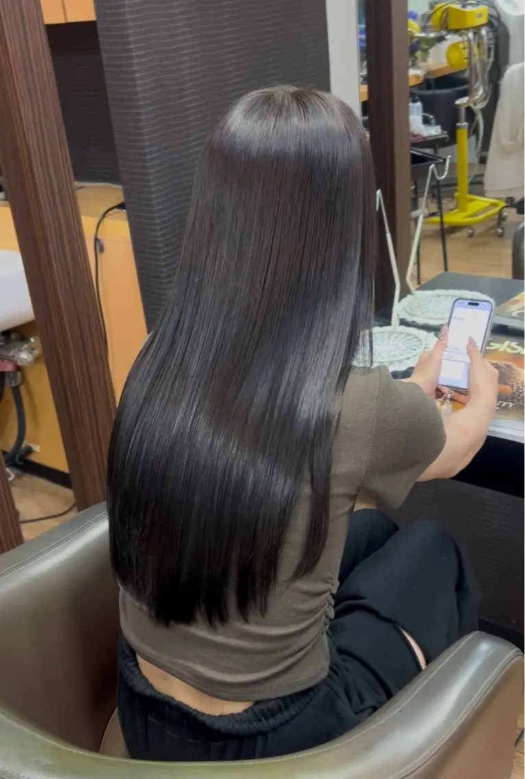 ロング カラー オオエ トア／カットモデルのヘアスタイル