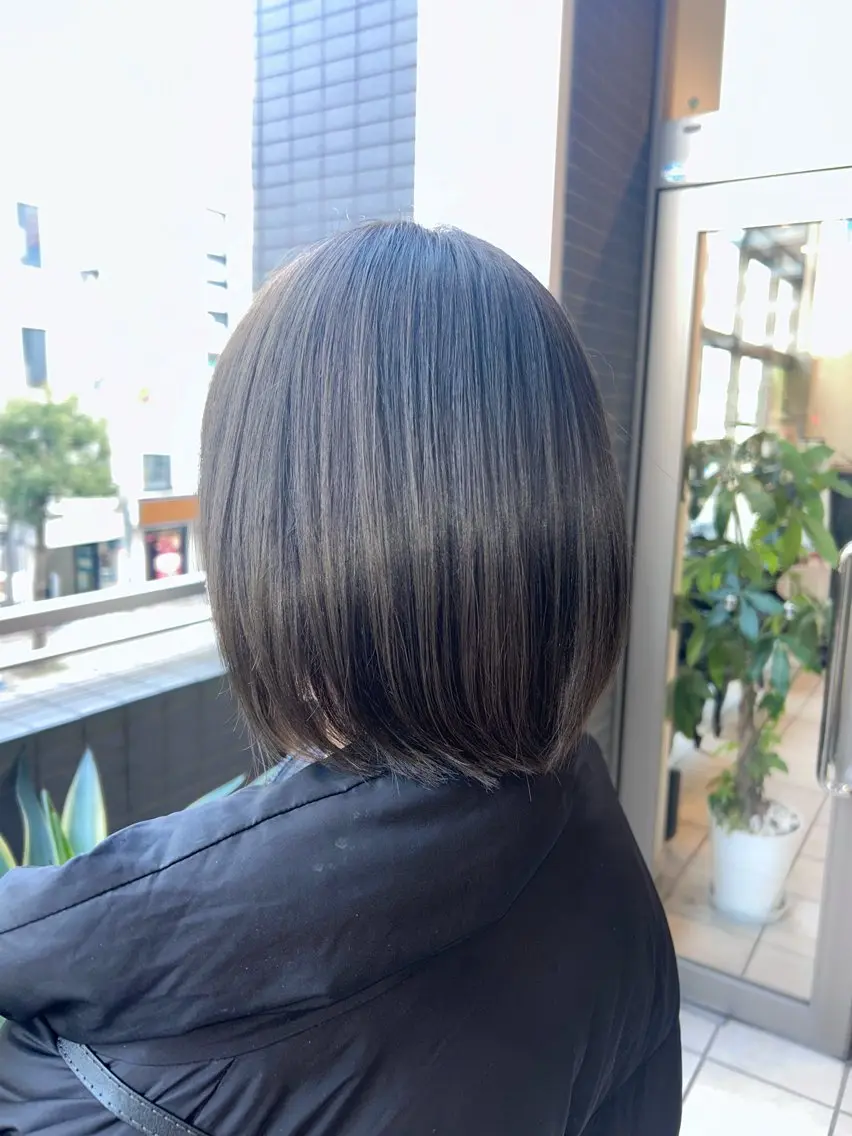 ショート カラー ブラウンカラー 透明感カラー オリーブブラウン 若林 綾乃のヘアスタイル