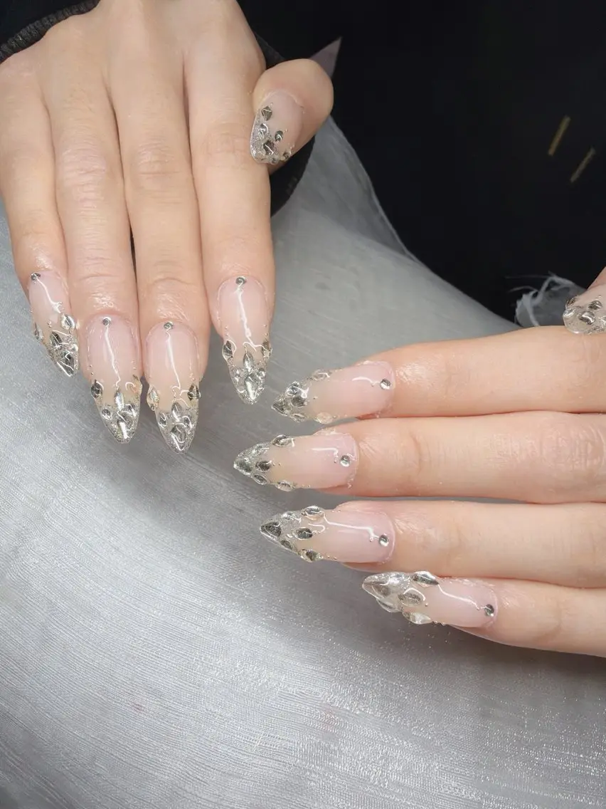 ネイル ハンドネイル Lee Nailsのネイルデザイン