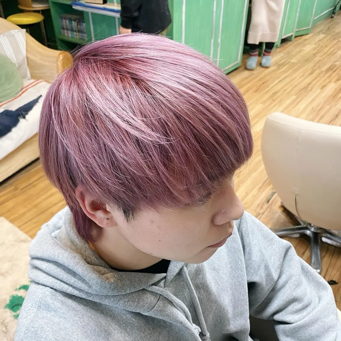 カラー メンズ メンズブリーチ ブリーチ ブラウンカラー 透明感カラー ダブルカラー Men's Rico Chihayaのヘアスタイル