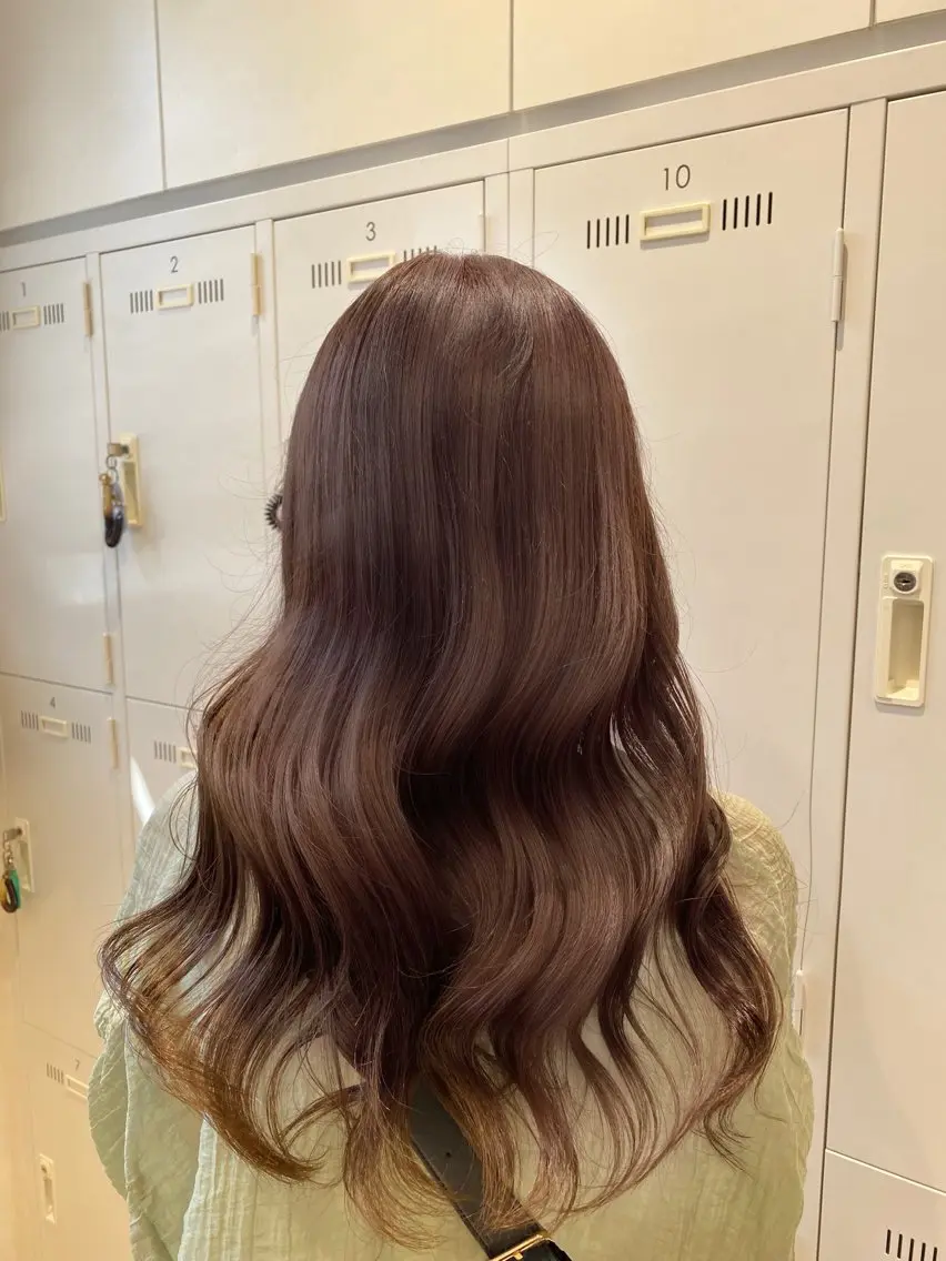 ロング カラー ヘアカラー トリートメント 𝐲𝐮𝐮𝐦𝐢 エクステ/ 艶カラーのヘアスタイル