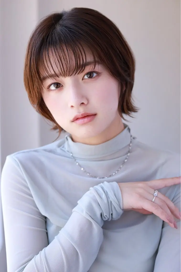 ショート カラー ヘアアレンジ ハンサムショート 丸みショート アッシュ ベージュカラー イヤリングカラー カット ヘッドスパ ボブ顔周りレイヤー 艶髪髪質改善/篠本のヘアスタイル