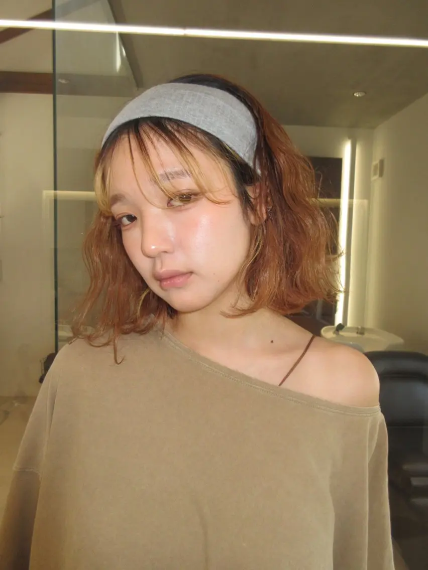 ミディアム hina KEEDAのヘアスタイル