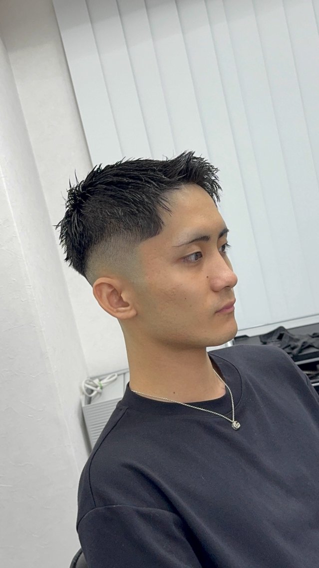 メンズ SHIZUKU スパイキーショートのヘアスタイル