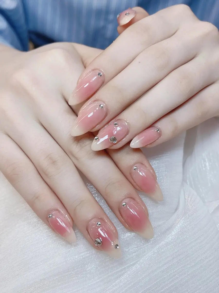 ネイル チークネイル 成人式 フレンチネイル グラデーション 氷ネイル・うるうるネイル ハンドネイル DUO MI nail salonのネイルデザイン