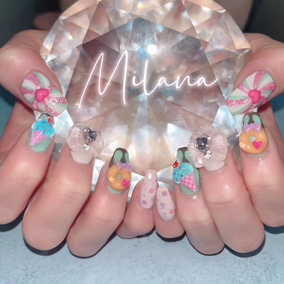 ネイル ハンドネイル Milana 西里のネイルデザイン