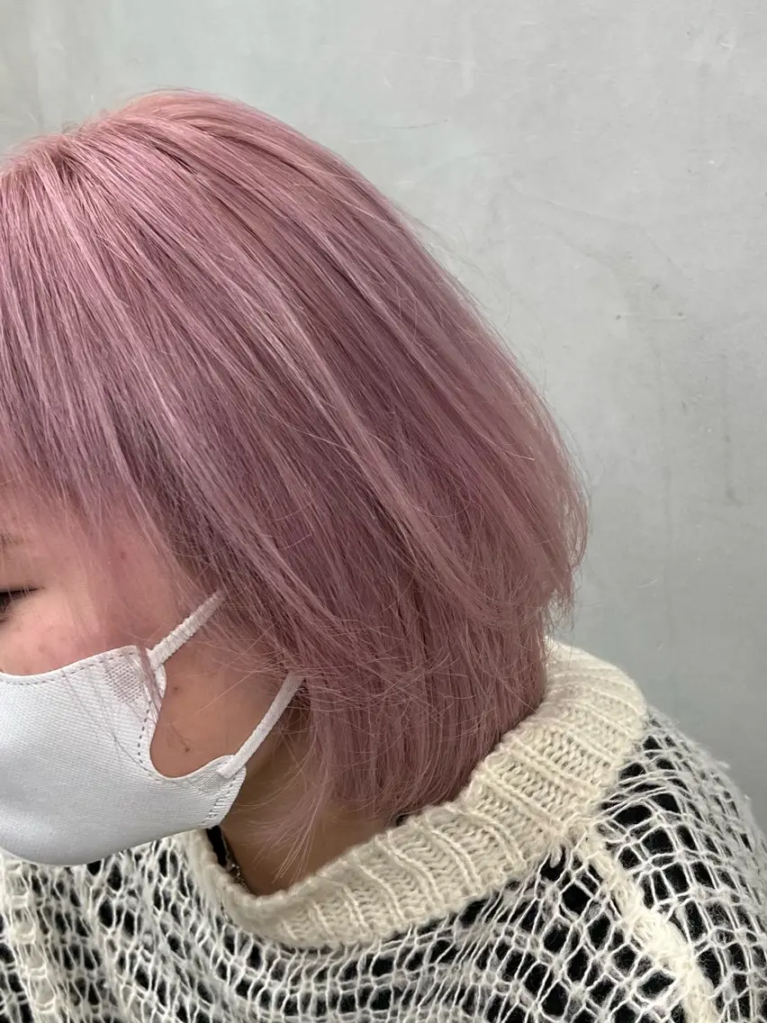 ミディアム カラー ブリーチ ピンクカラー 中山 琴葉のヘアスタイル