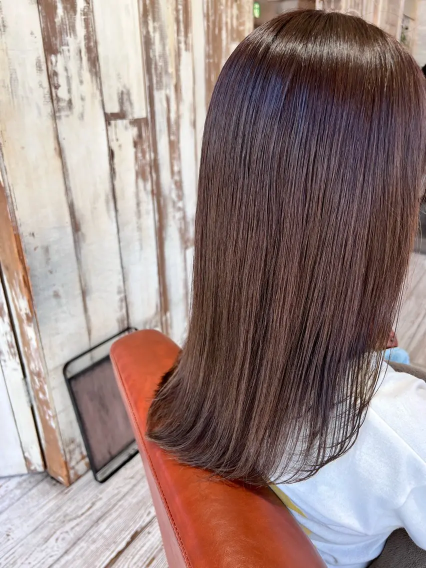 ロング カラー ベージュカラー 大塚 実優のヘアスタイル