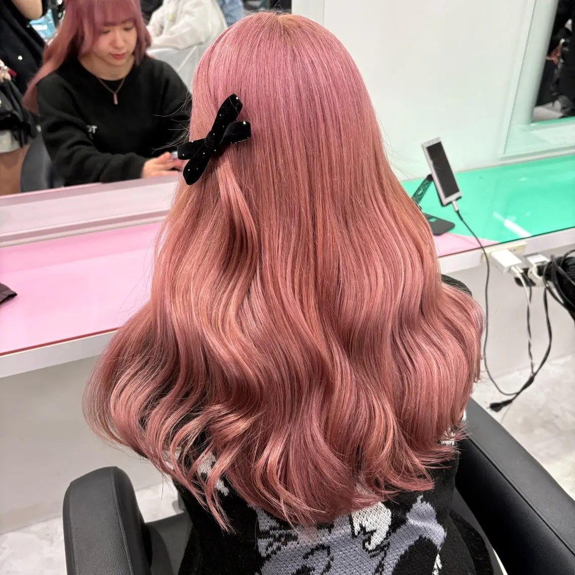 カラー akari🎀🤍 ガーリーstyleのヘアスタイル