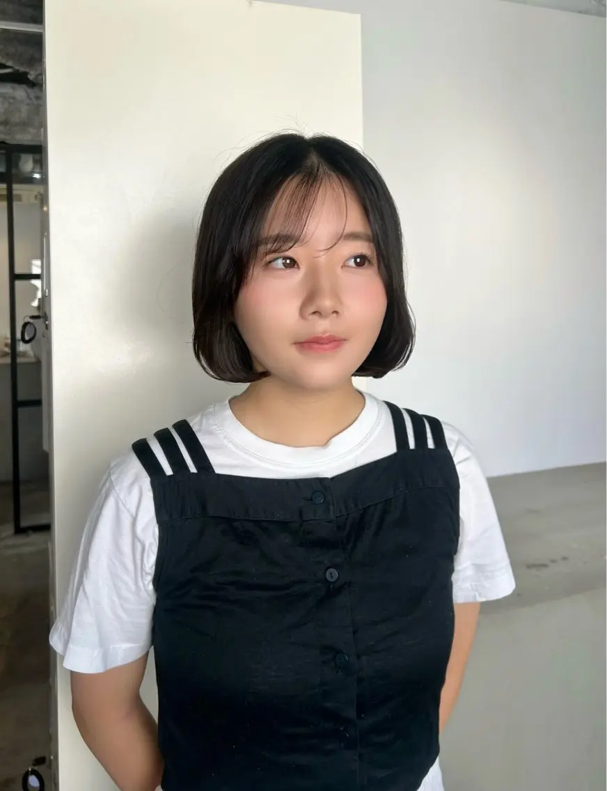 ショート ボブ カット chico .のヘアスタイル