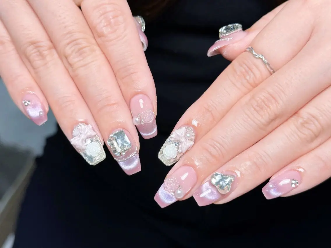 ネイル チークネイル フットネイル フレンチネイル ジェルネイル 韓国ネイル ハンドネイル UM Nail Salonのネイルデザイン