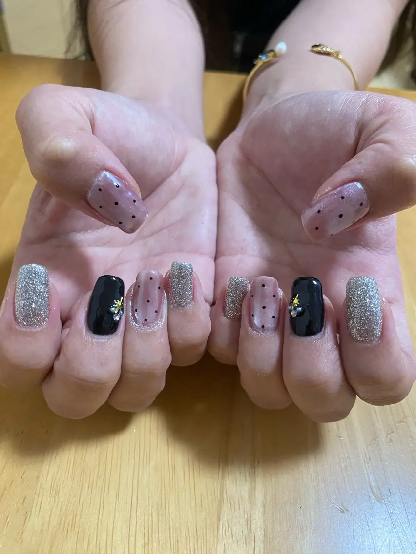 ネイル ハンドネイル フットネイル Repos Nailのネイルデザイン