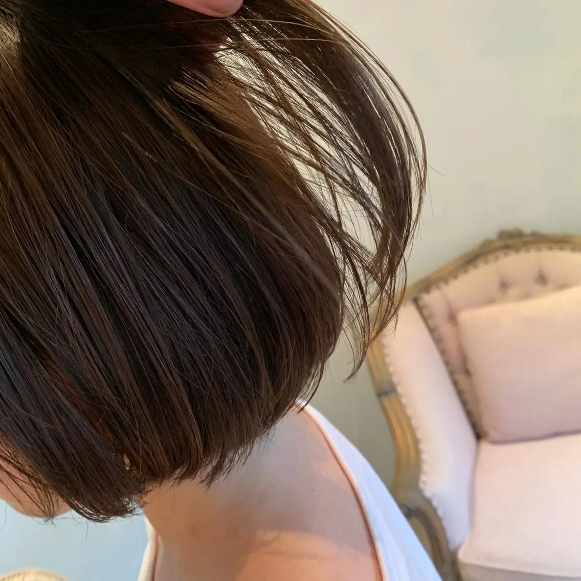 ショート カット ヘアカラー SAKINO ベージュカラーのヘアスタイル