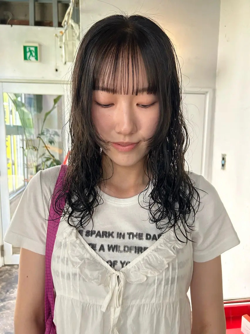 セミロング カラー パーマ セミロングパーマ オリーブカラー カット ヘアカラー パーマ maho/垢抜け カラーパーマメイクのヘアスタイル