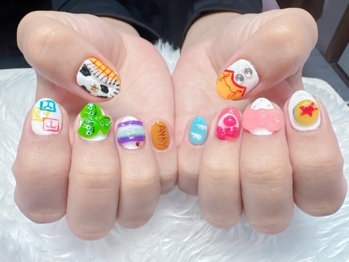 🌸インスタ映え友達からも注目❗痛ネイル🌸ディズニー、キャラクター、イベント好きな方✨の写真