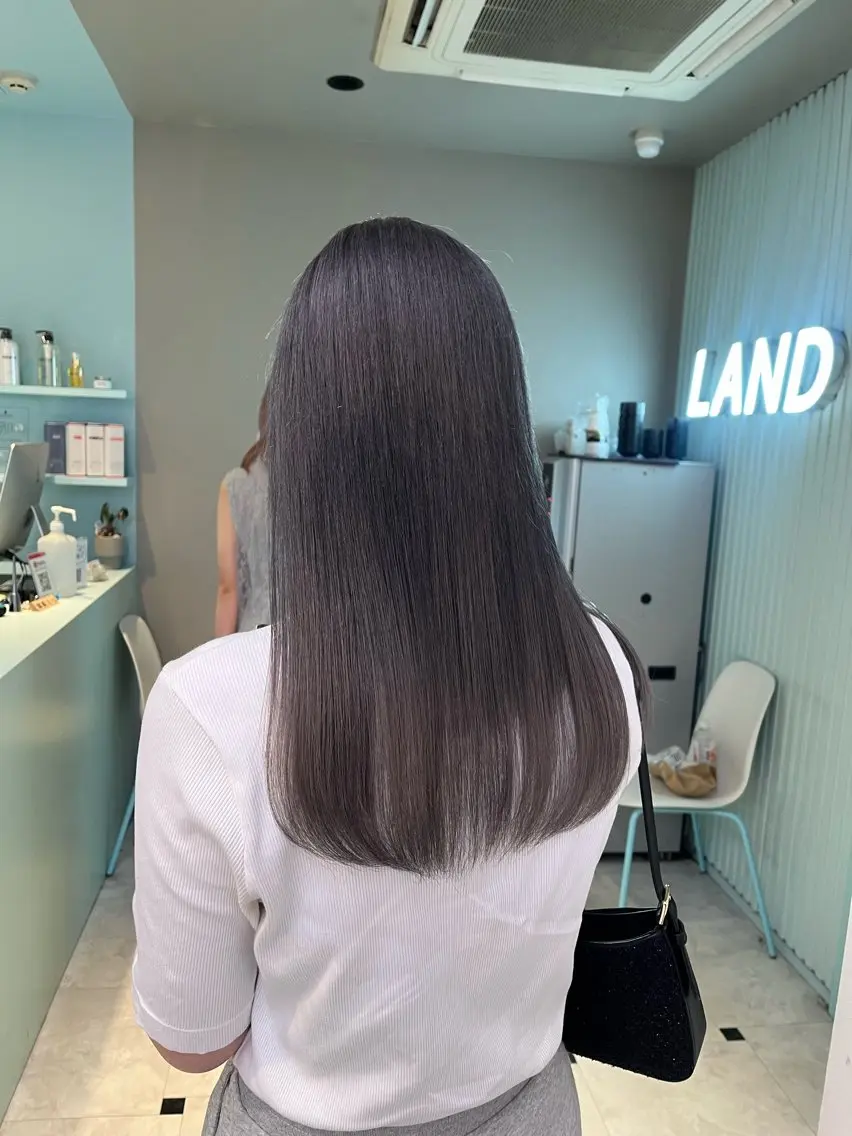 セミロング カラー ヘアカラー トリートメント ブリーチカラー 🩵MIZUKIのヘアスタイル