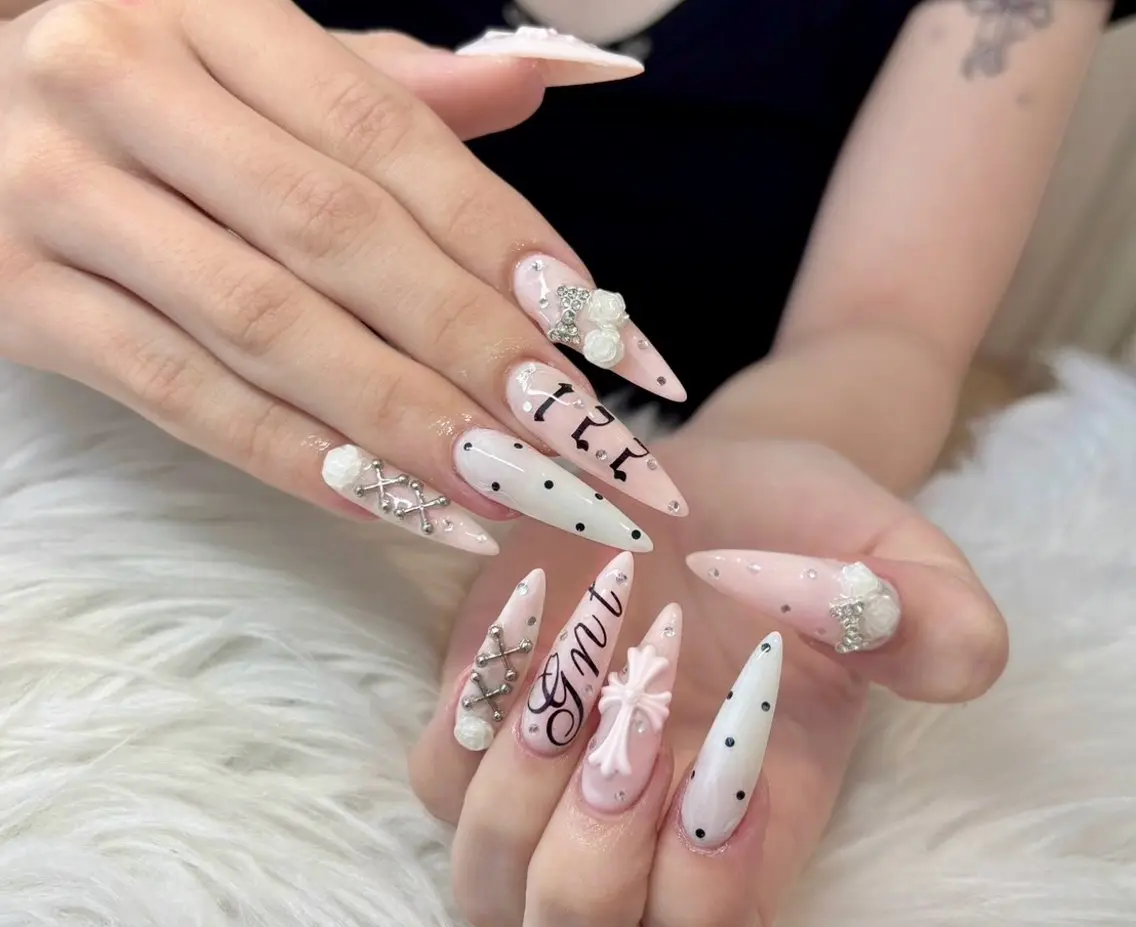 ネイル ハンドネイル nail salon oneness🎀のネイルデザイン