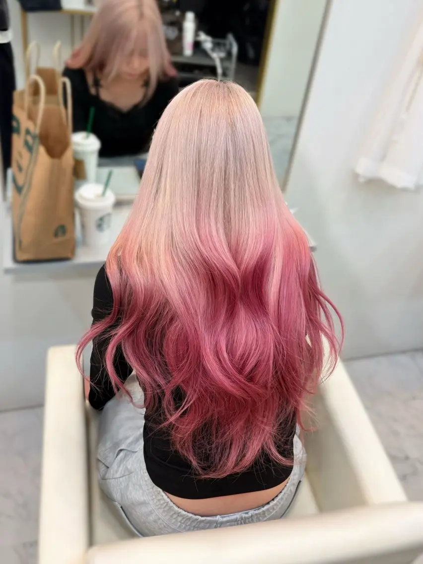 ロング ヘアカラー ))カラー特化(( 渡邉 怜のヘアスタイル