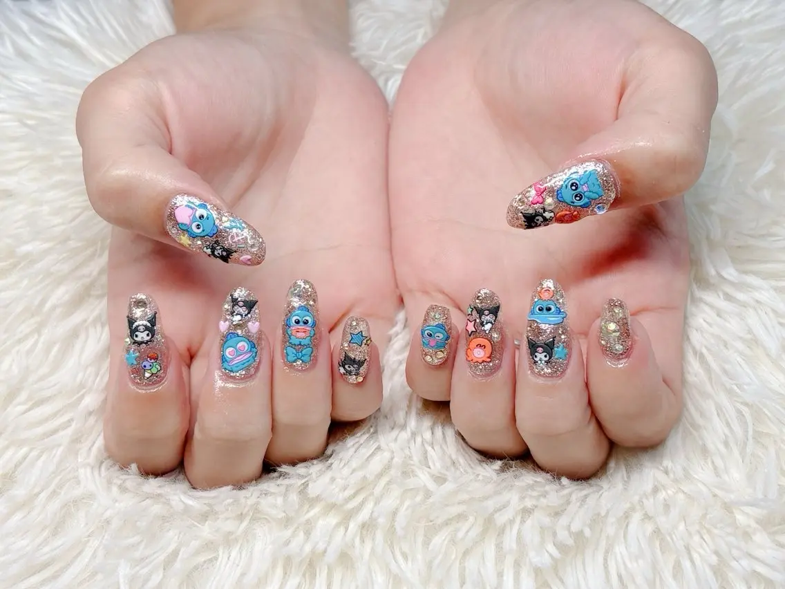ネイル ハンドネイル パッチリオメメ Lianaのネイルデザイン